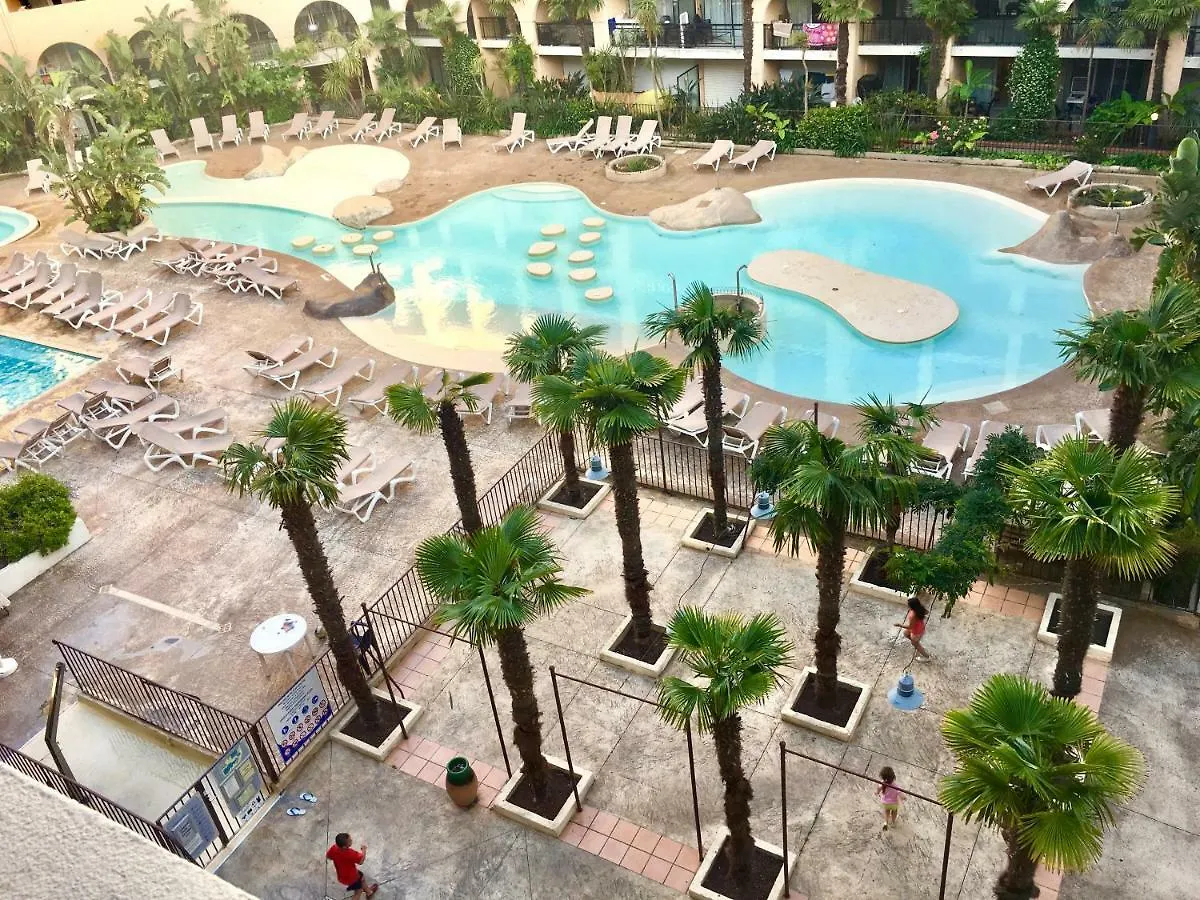 Cannes Pool & Beach 0*,  France