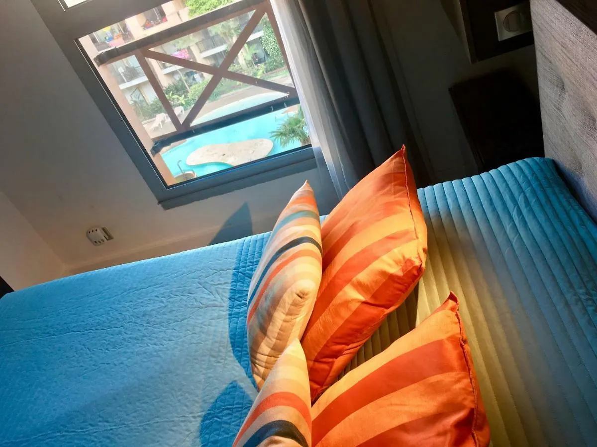 Cannes Pool & Beach Apartment